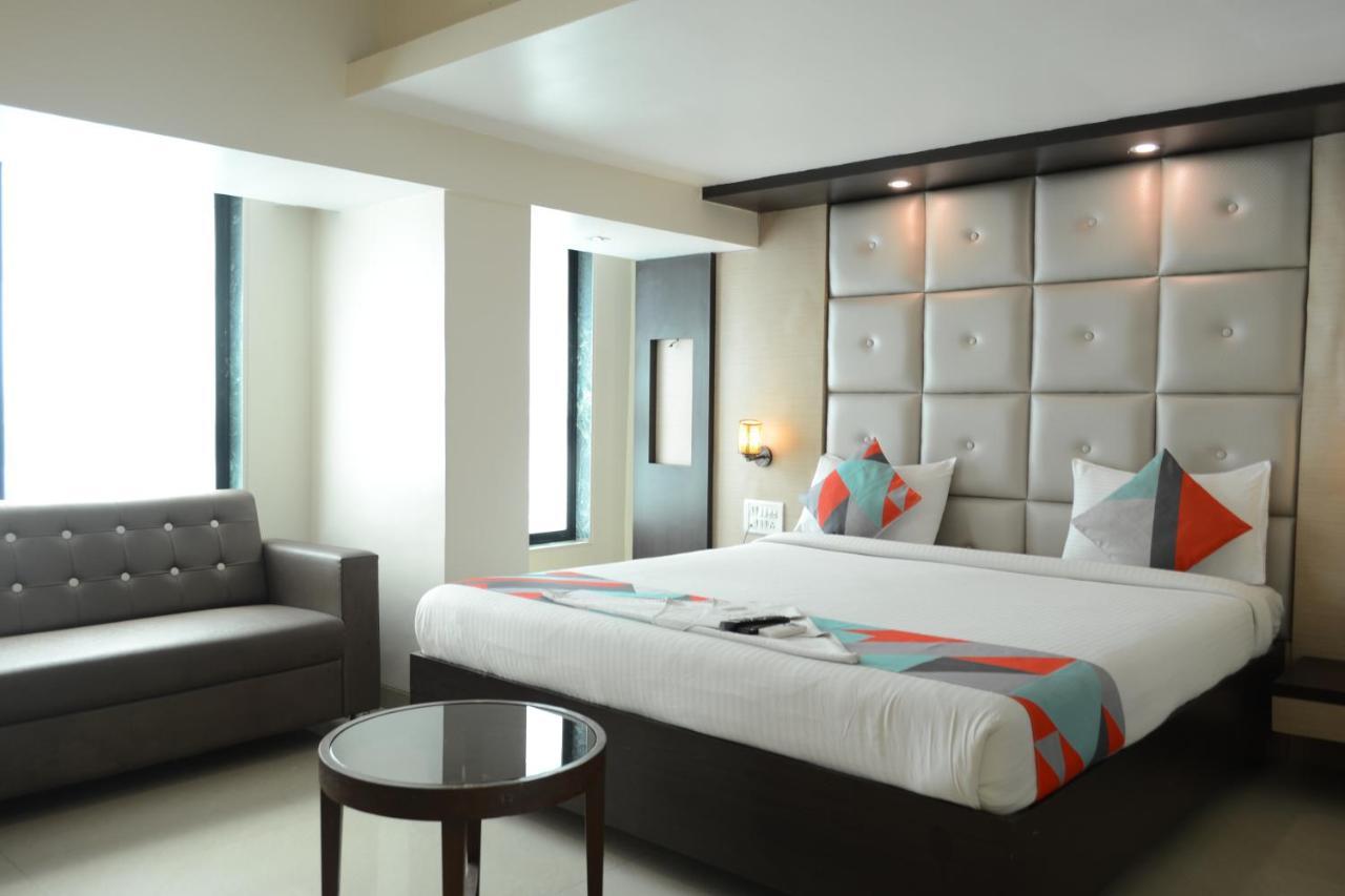 Hotel Aishwarya Residency ナビムンバイ エクステリア 写真