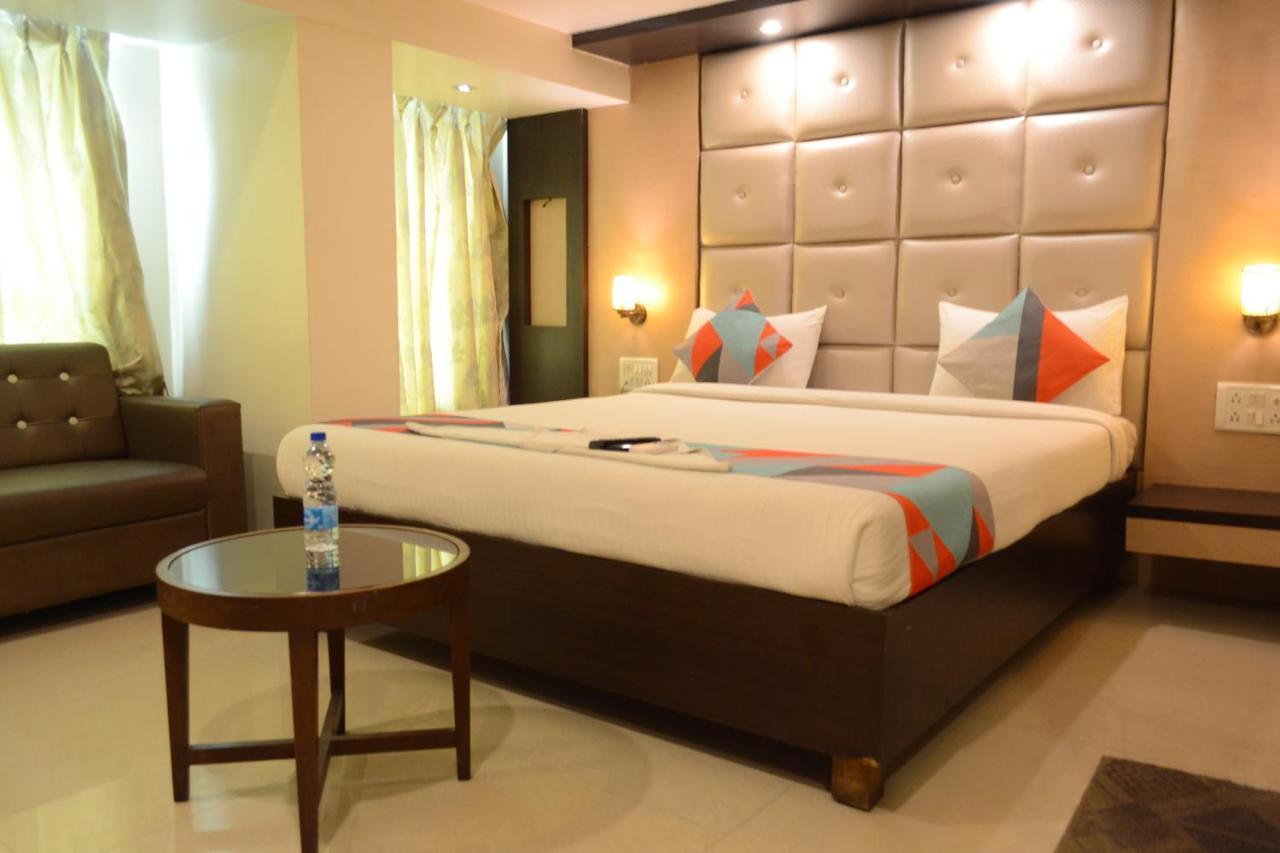 Hotel Aishwarya Residency ナビムンバイ エクステリア 写真