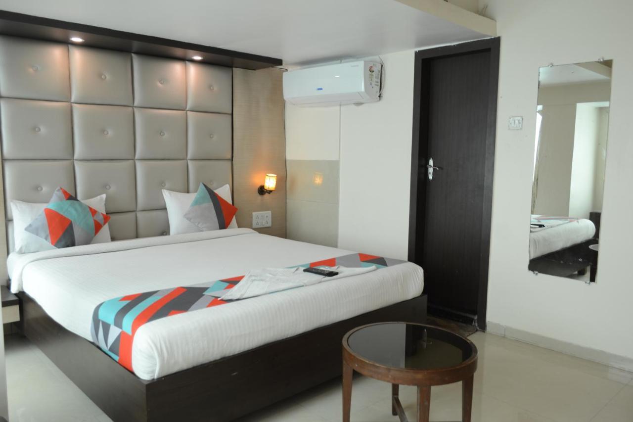 Hotel Aishwarya Residency ナビムンバイ エクステリア 写真